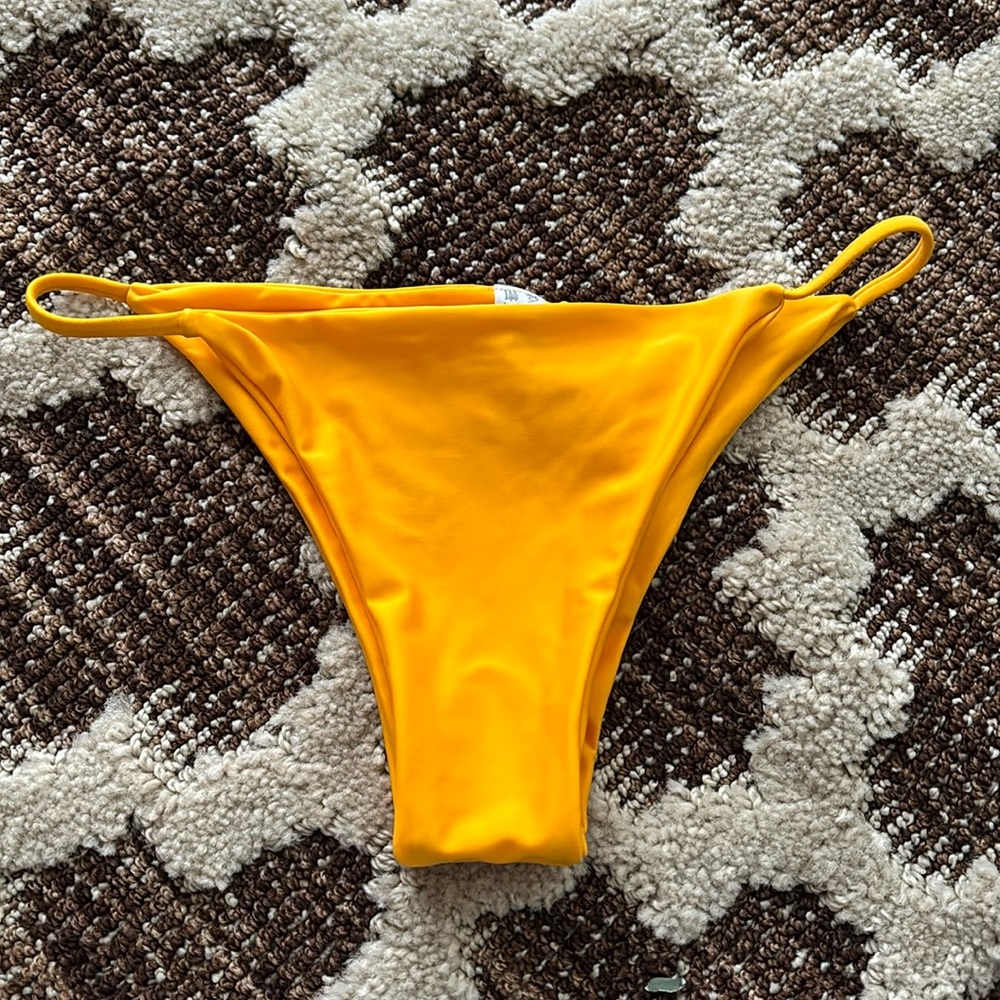 Gold NWOT Bikini Bottoms